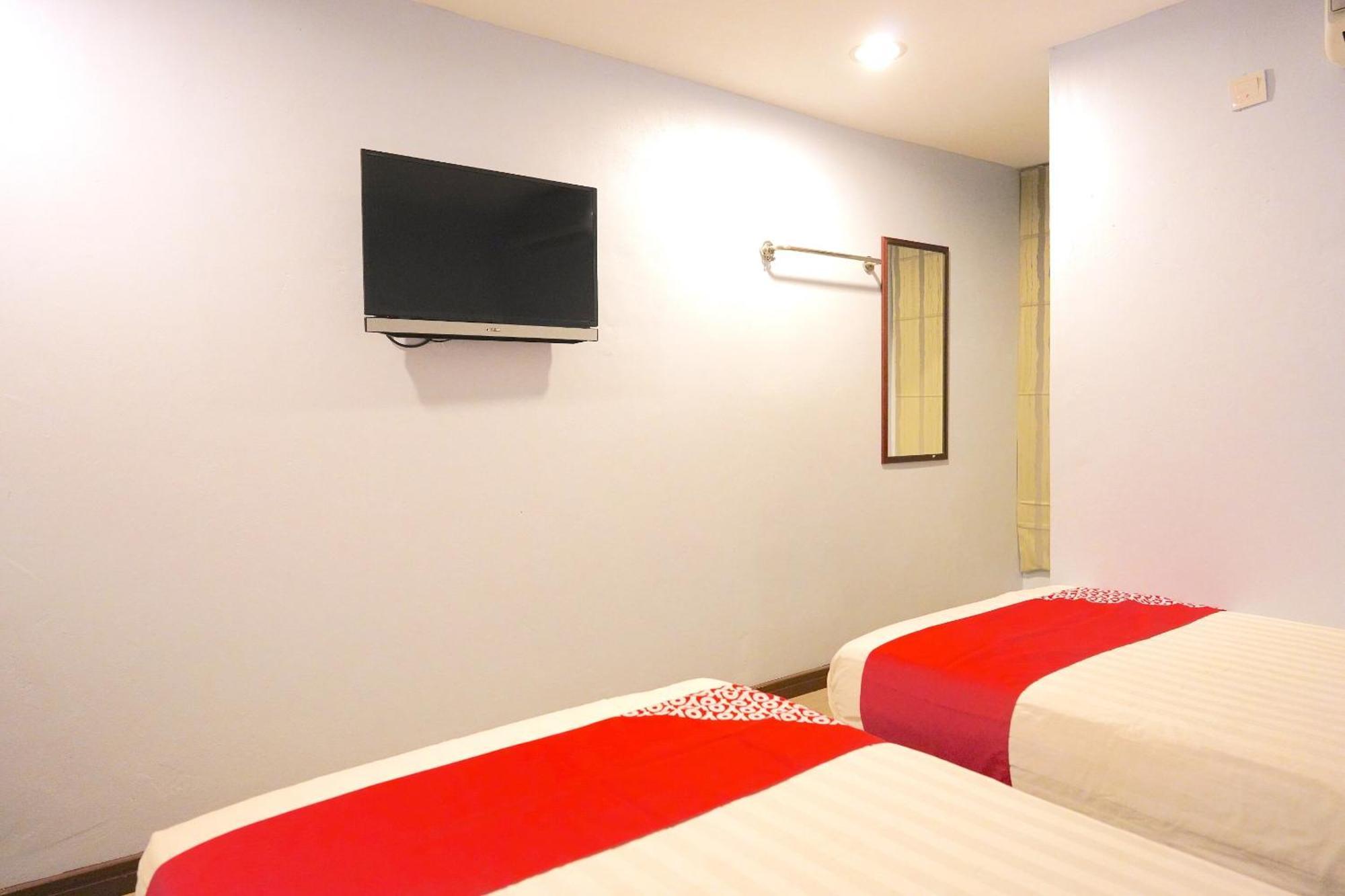 Super Oyo 89544 Utama Inn Bintulu Kültér fotó