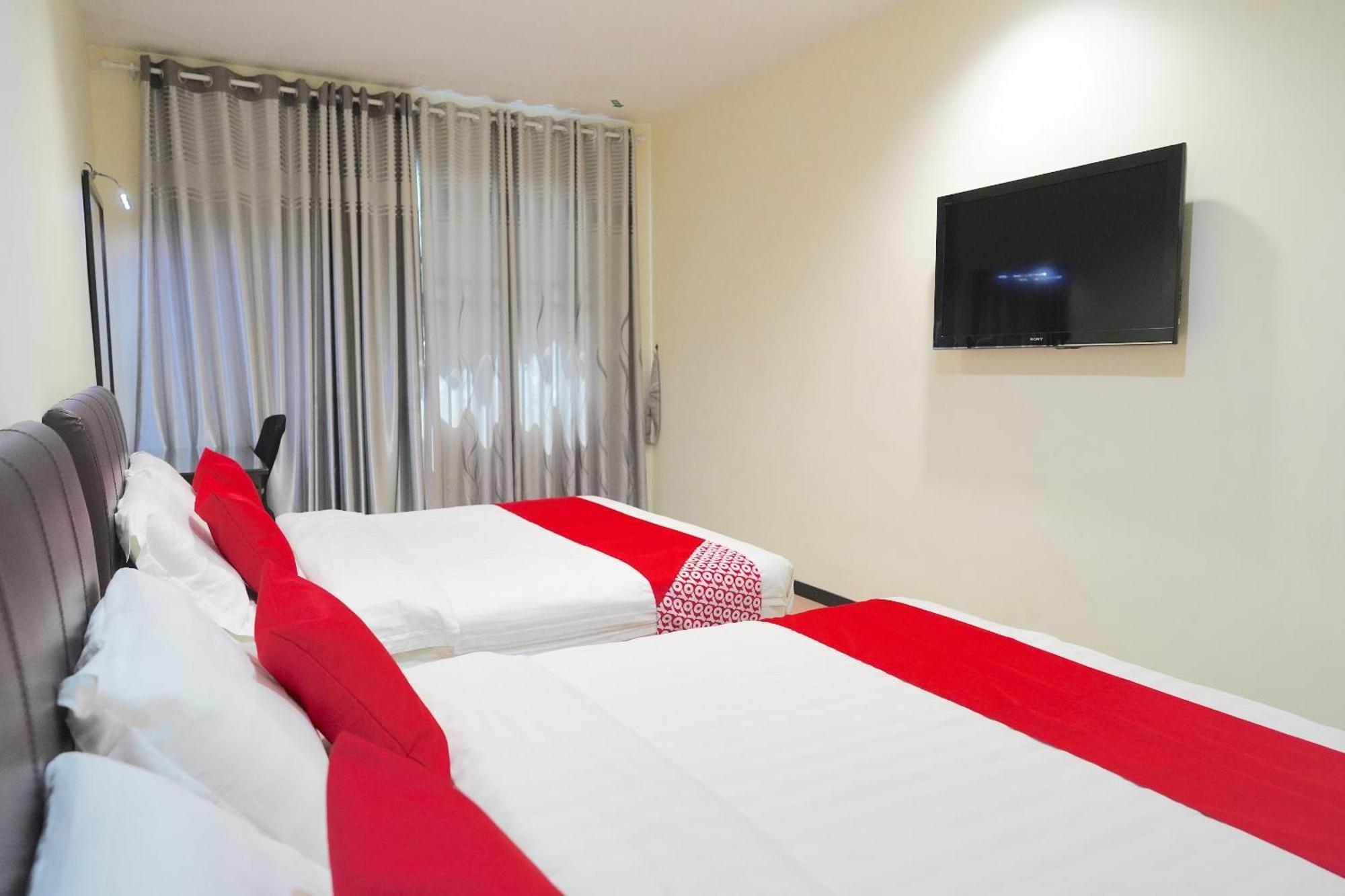 Super Oyo 89544 Utama Inn Bintulu Kültér fotó